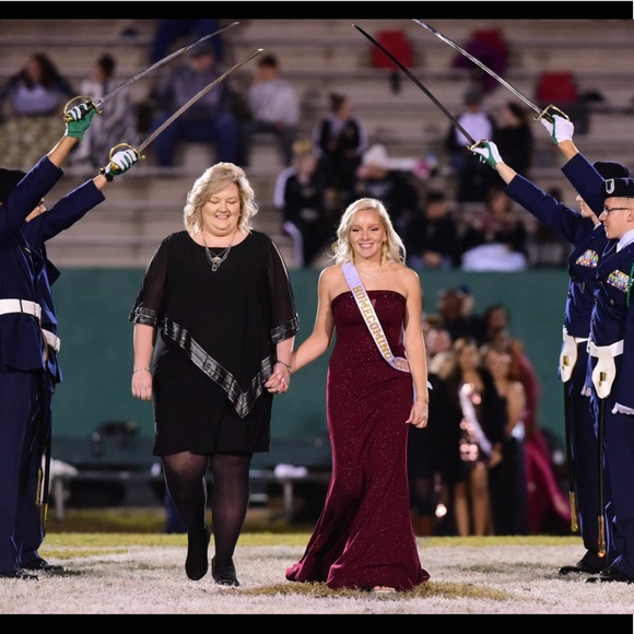 Prom Dress! - Picture 3 of 4